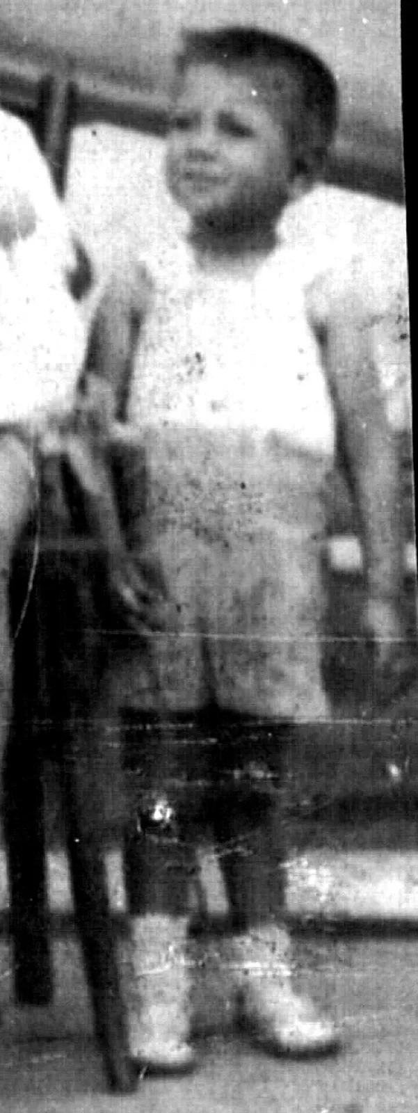 Emiliano Martínez Arriba con tres años en 1942